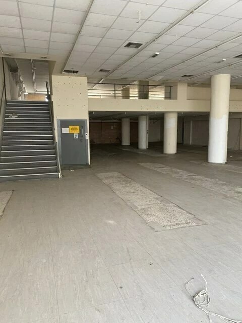 Άνω Λιόσια Διώροφο Κατάστημα με υπόγειο 1.852,50 τ.μ. Κωδ. 784